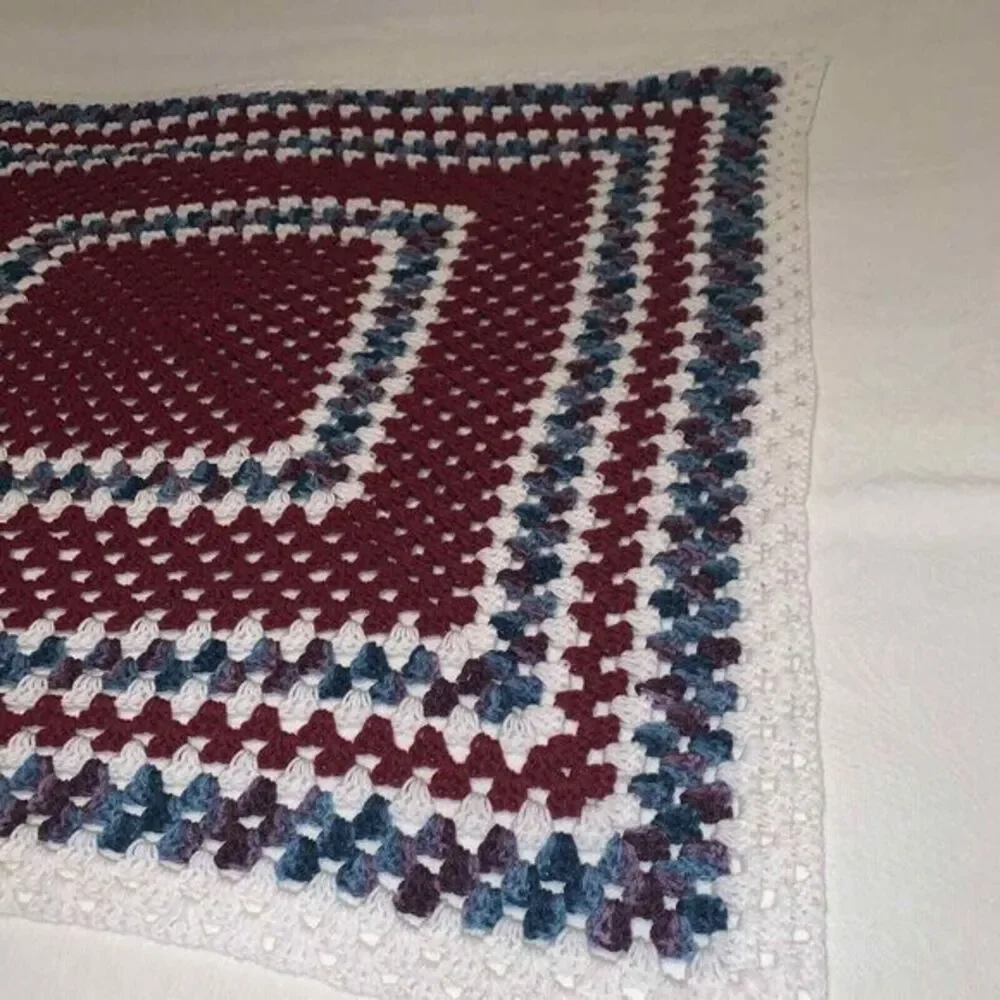Vintage Handmade Granny Square Crochet Afghan Blanket‎ Lap Throw 44